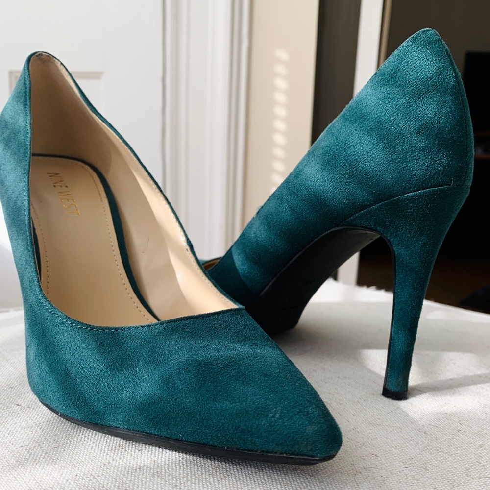 Nine West Pointed Toe Pumps